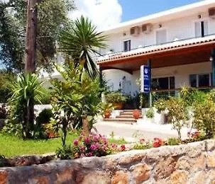 Athina 3* كارافوميلوس