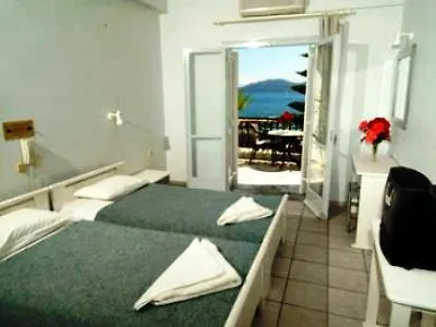 فندق Athina كارافوميلوس