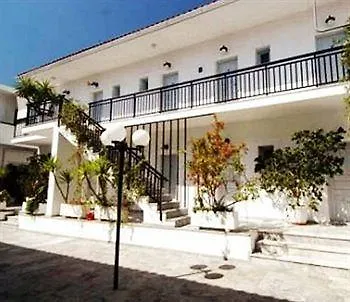 Athina 3* Каравомилос
