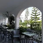 فندق Athina 3*
