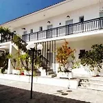 Athina 3* كارافوميلوس